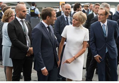 Photos - Brigitte Macron : en looks rouge ou blanc, la Première dame flatte le Danemark