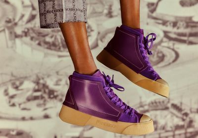 Sneakers, sandales et visière... Les coups de coeur mode de juin de la rédaction