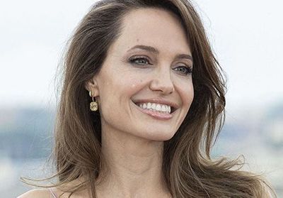 Angelina Jolie aurait-elle renoué avec son ex-mari, Jonny Lee Miller ?