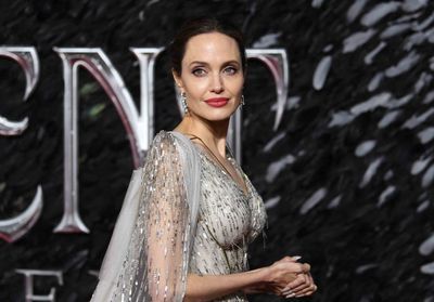 Angelina Jolie demande le retrait du juge en charge de son divorce avec Brad Pitt