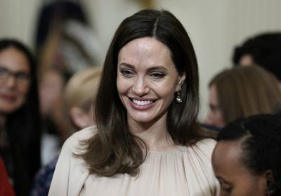 Angelina Jolie en visite en Ukraine pour venir en aide aux habitants