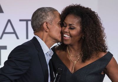 Barack Obama poste une photo avec Michelle pour son anniversaire, et c'est très mignon