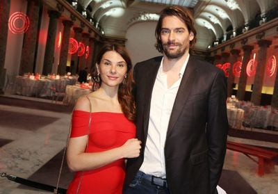 Camille Lacourt et Alice Detollenaere dévoilent le sexe de leur futur bébé