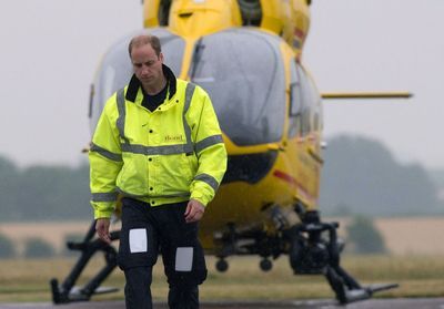 Coronavirus : le prince William aimerait piloter à nouveau pour aider son pays
