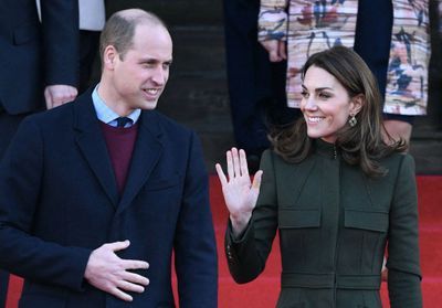 Kate Middleton recycle une robe pour sa traditionnelle venue à la cérémonie des BAFTA
 https://www.closermag.fr/royautes/kate-middleton-recycle-une-robe-pour-sa-traditionnelle-venue-a-la-ceremonie-des-1080062 …pic.twitter.com/Exy9MrUf4w