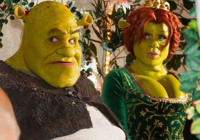 Devinez quel célèbre couple se cache sous ce déguisement de Shrek et Fiona ?