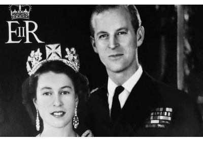 Elisabeth II et le prince Philip : pourquoi la famille royale s’opposait à leur union