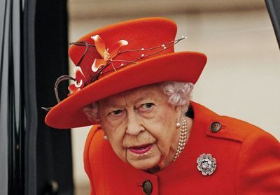 Elisabeth II : l'alcool fort lui est désormais interdit