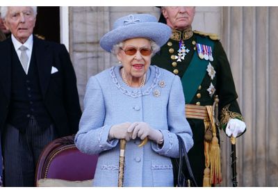 État de santé « préoccupant » d'Elisabeth II : l'émotion au Royaume-Uni