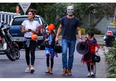 Eva Mendes et Ryan Gosling : leur sortie en famille pour Halloween