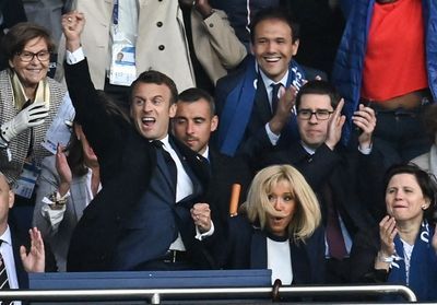 France - Corée du Sud : Emmanuel Macron, fou de joie lors de la victoire des Bleues