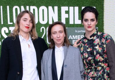 Golden Globes : Adèle Haenel, Céline Sciamma et Noémie Merlant, trio de choc sur tapis rouge