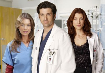 Grey's Anatomy : Ellen Pompeo et Kate Walsh reviennent sur une scène culte de la série 15 ans plus tard