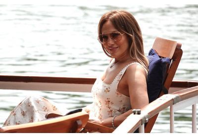 Jennifer Lopez : en lune de miel, elle relance la mode des ballerines