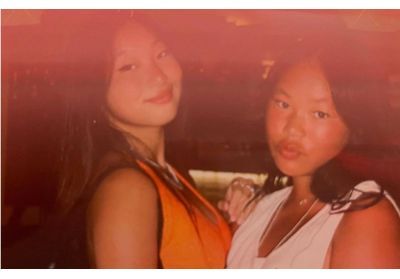 Joy Hallyday partage des photos souvenirs pour les 18 ans de sa sœur Jade 
