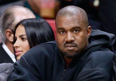 Kanye West accuse Kim Kardashian de l'empêcher de voir ses enfants