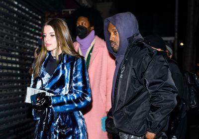 Kanye West espère « rendre Kim jalouse » en sortant avec Julia Fox