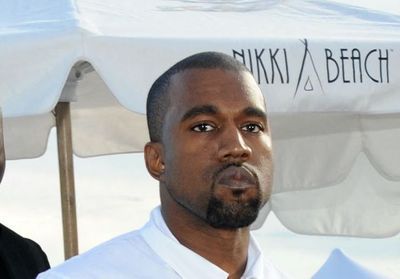 Kanye West serait en couple avec Chaney Jones pour « contrarier » Kim Kardashian