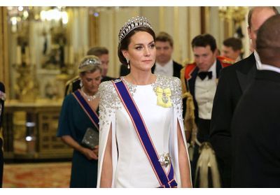 Kate Middleton rayonnante pour le premier banquet du règne de Charles III
