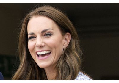 Kate Middleton revêt l'équipement militaire complet à l'occasion de la Journée des forces armées