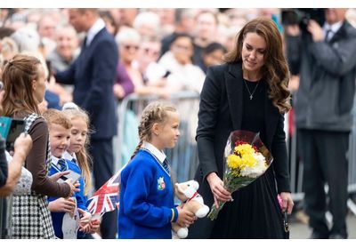 Kate Middleton : son adorable geste pour aider une petite fille à rendre hommage à Elisabeth II