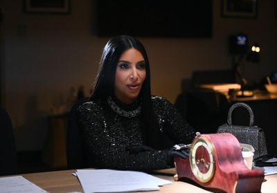 Kim Kardashian : elle tacle ses soeurs sur la chirurgie esthétique