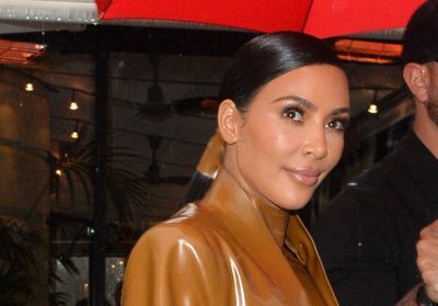 Kim Kardashian partage un rare selfie avec ses 4 enfants !