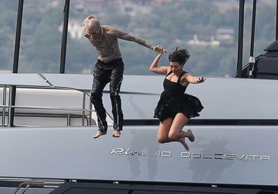Kourtney Kardashian et Travis Barker : leur romantique virée en yacht après leur mariage
