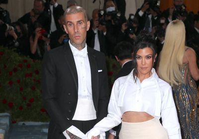 Kourtney Kardashian et Travis Barker mariés : découvrez les photos de leur union à Santa Barbara