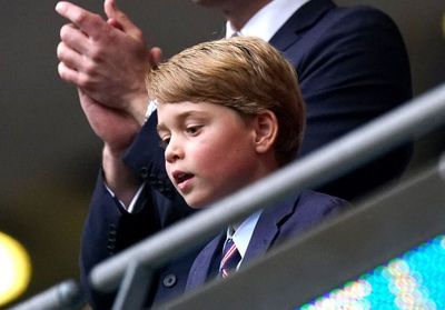 Le prince William, premier supporter de son fils George lors d'un match de foot