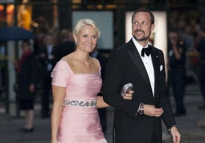 Mariage royal : Haakon et Mette-Marit de Norvège, du scandale au conte de fée