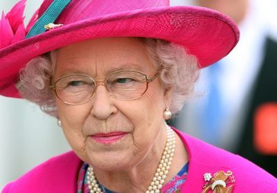 Pourquoi la reine Elisabeth II célèbre-t-elle deux fois son anniversaire ?