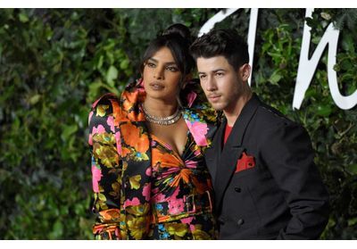 Pourquoi Nick Jonas et Priyanka Chopra ont choisi de parler de l'hospitalisation de leur bébé