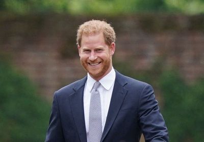 Prince Harry : ce membre de la famille royale qui devrait l'aider avec ses mémoires !