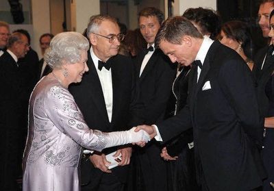 Quand Elisabeth II se moquait gentiment de Daniel Craig