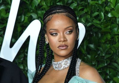 Rihanna enceinte : elle dévoile une nouvelle photo de sa grossesse