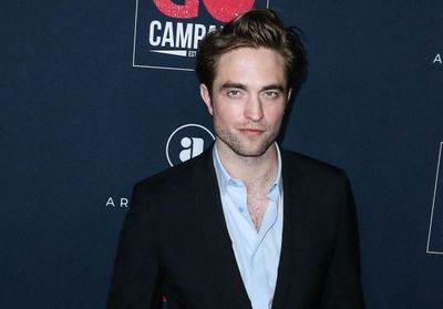 Robert Pattinson testé positif au Covid-19