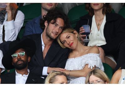 Sienna Miller amoureuse à Wimbledon face à son ex Tom Sturridge