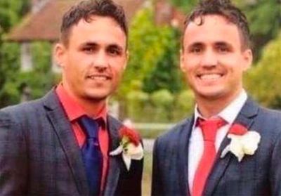 Stars en Angleterre, les jumeaux Billy et Joe Smith se sont suicidés à deux pour ne pas vivre séparés