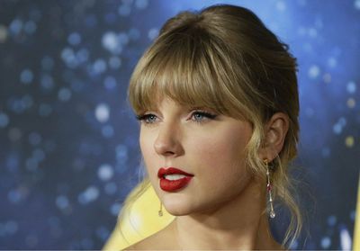 Taylor Swift révèle que sa mère lutte contre une tumeur au cerveau