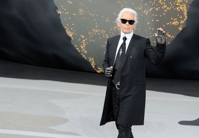 Une vente record pour un autoportrait de Kar l Lagerfeld
