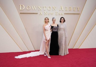 Downton Abbey 2 le casting reunit a Londres pour l avant premiere du film