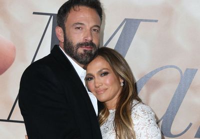 Jennifer Lopez et Ben Affleck, couple passionné à l'avant-première de « Marry Me »