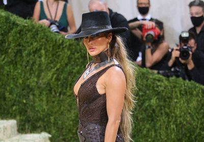 Jennifer Lopez, Rihanna, Sharon Stone : l’incroyable tapis rouge du MET Gala 2021