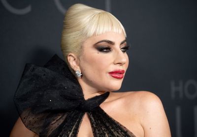 Lady Gaga face à Salma Hayek pour l'avant-première de « House of Gucci » à New York