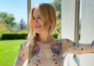 Nicole Kidman, Lily Collins, Emma Corrin : les plus beaux looks des SAG Awards 2021