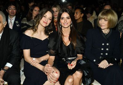 Penélope Cruz, Vanessa Paradis, Kristen Stewart, Angèle : toutes les stars du défilé Chanel  