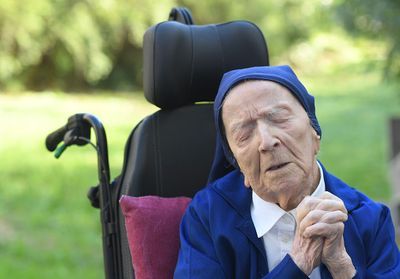 À 118 ans, la soeur André est la nouvelle doyenne de l'Humanité