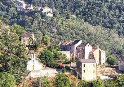 À Alzi, en Haute-Corse : 0 voix pour Macron et 0 voix pour Le Pen