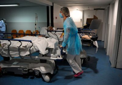 À l'hôpital de Laval, des syndicats accusent l'État de « mise en danger du personnel »
